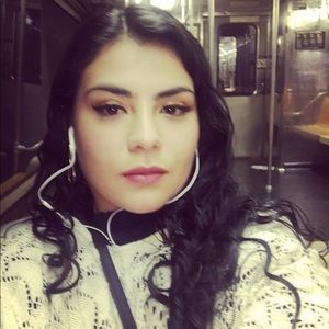 Meet your Posher, Diana